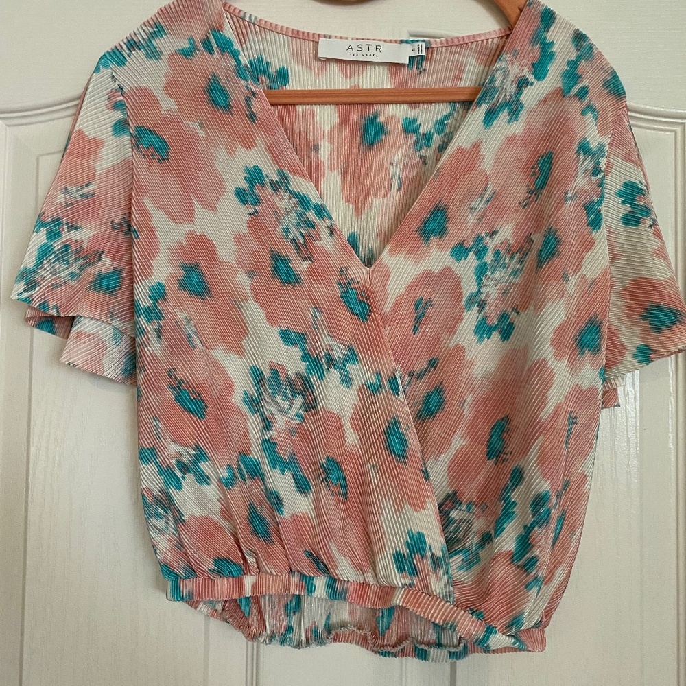 ASTR the label flutter sleeve faux wrap crop top